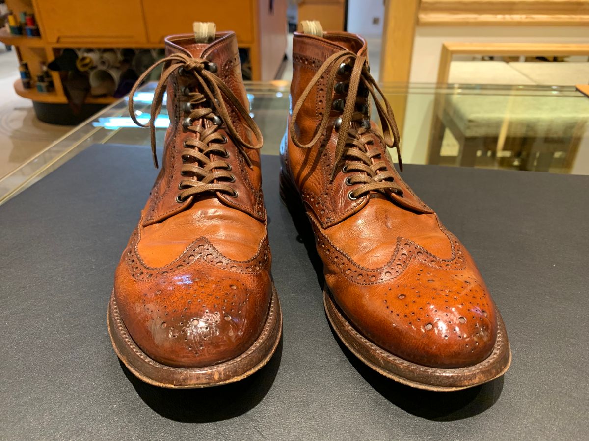 Photo by Dman on December 7, 2019 of the Officine Creative Anatomia in Burnished buffalo leather.