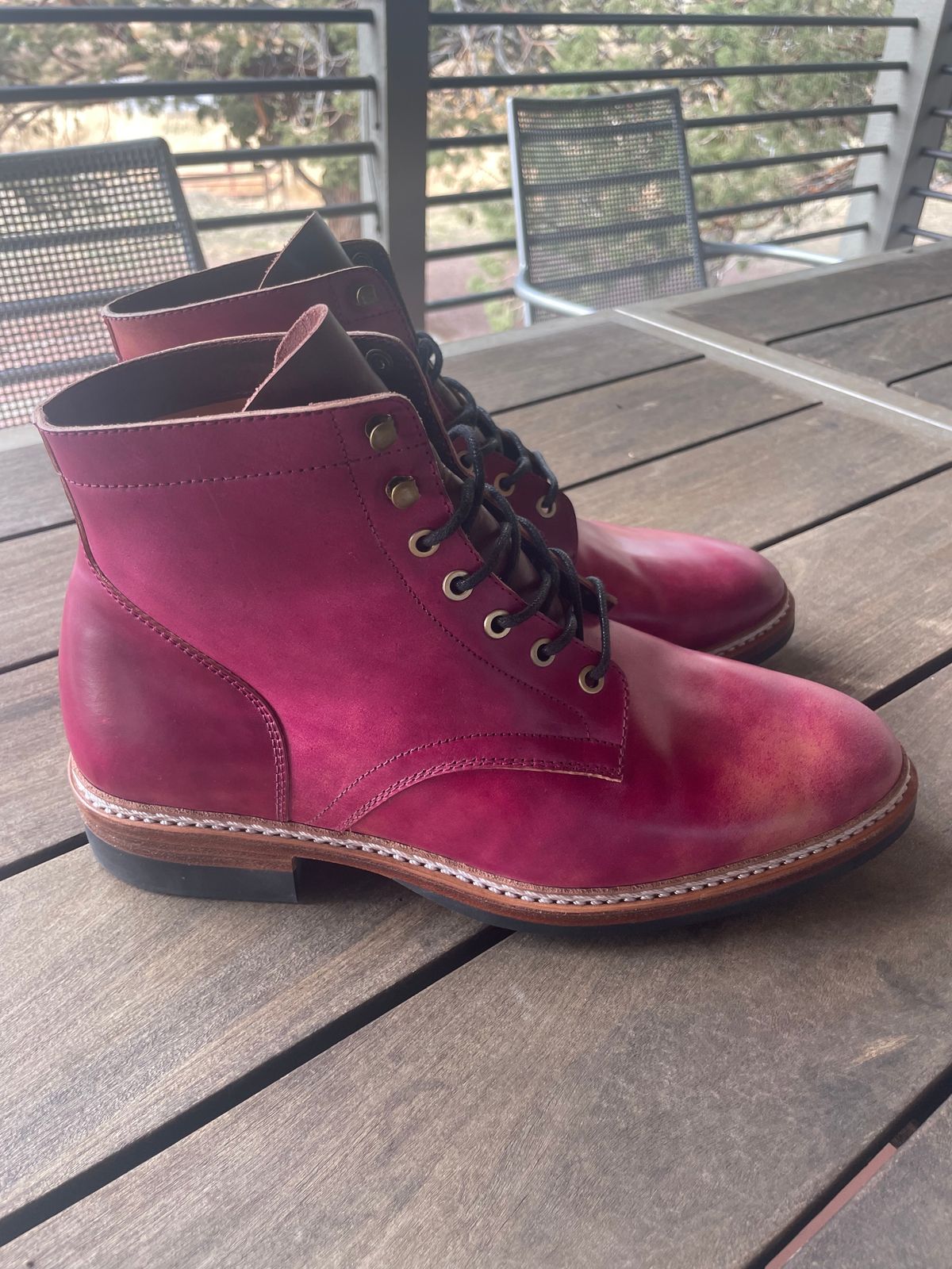 Photo by bootsinbend on November 7, 2023 of the Junkard SC Plain Toe in Rocado Ultraviolet Marbled Shell Cordovan.