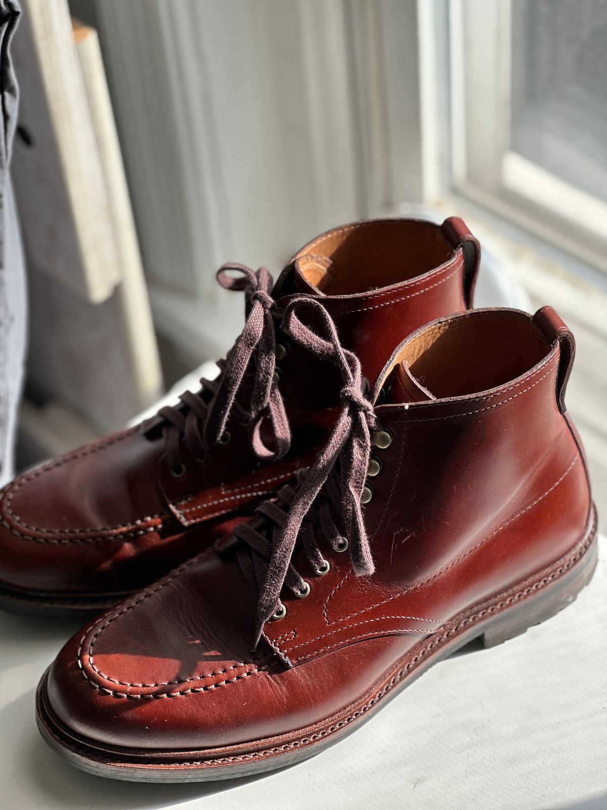 Photo by drivera16 on December 29, 2022 of the J.Crew Kenton Pacer Boots in Unlisted Leather.