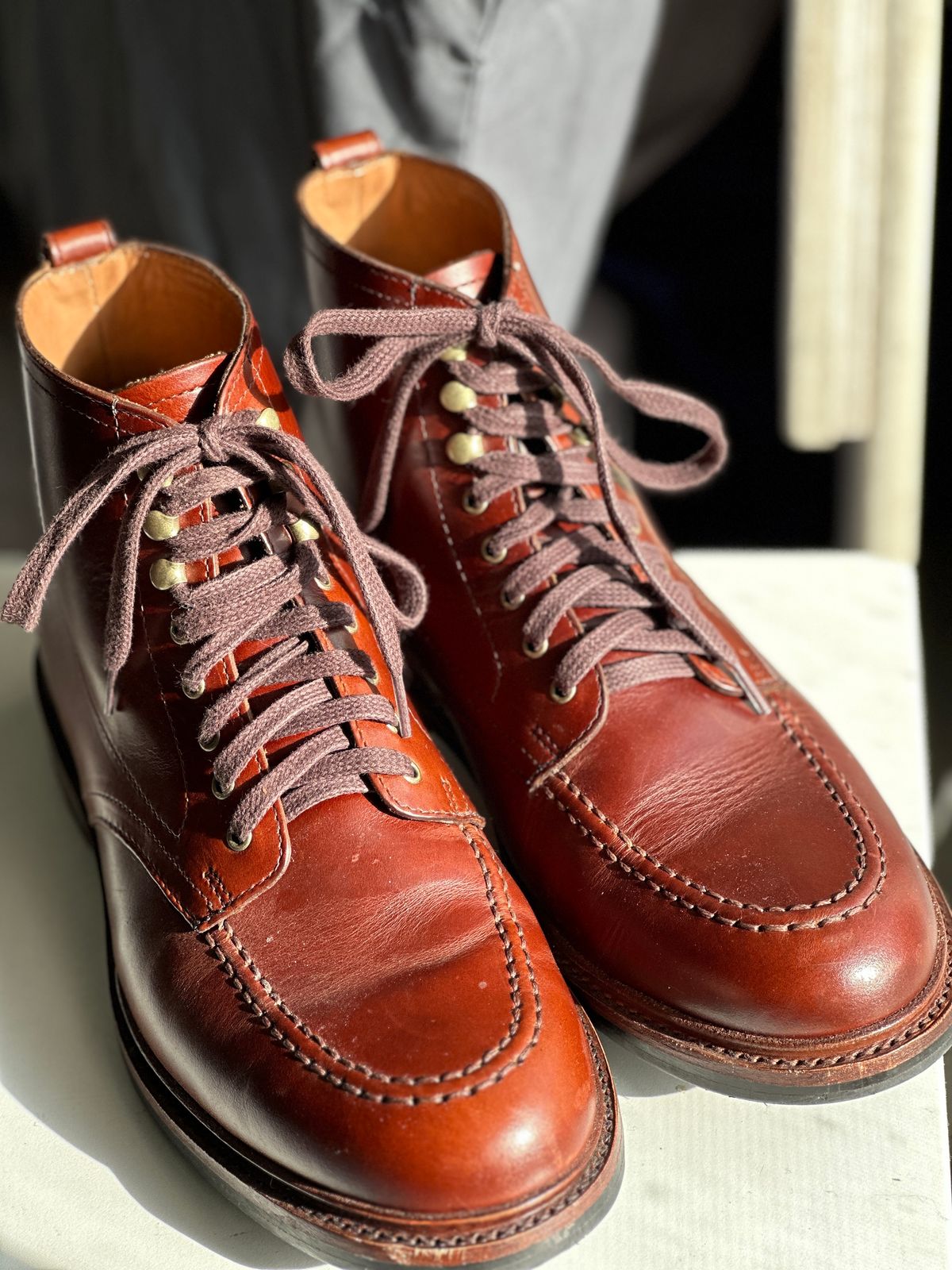 Photo by drivera16 on December 29, 2022 of the J.Crew Kenton Pacer Boots in Unlisted Leather.