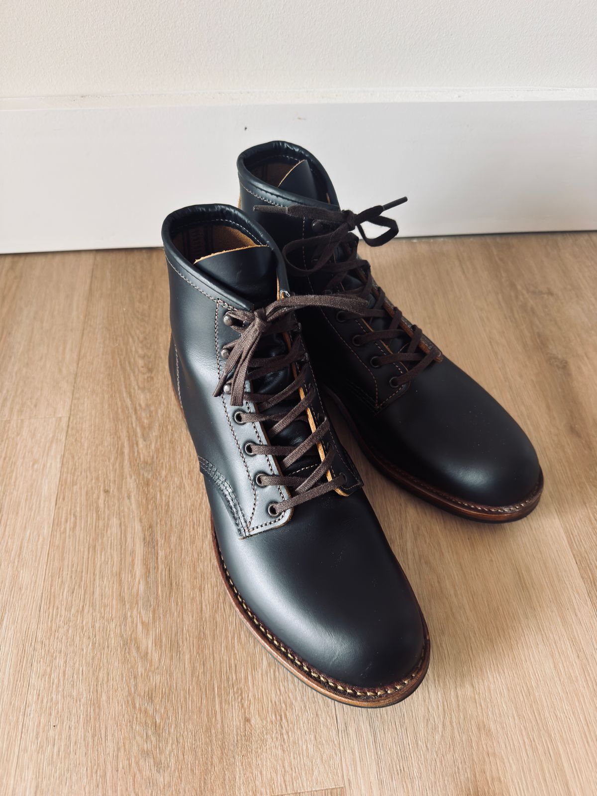 Photo by drivera16 on March 8, 2026 of the Red Wing Beckman Flatbox in S.B. Foot Black Klondike.