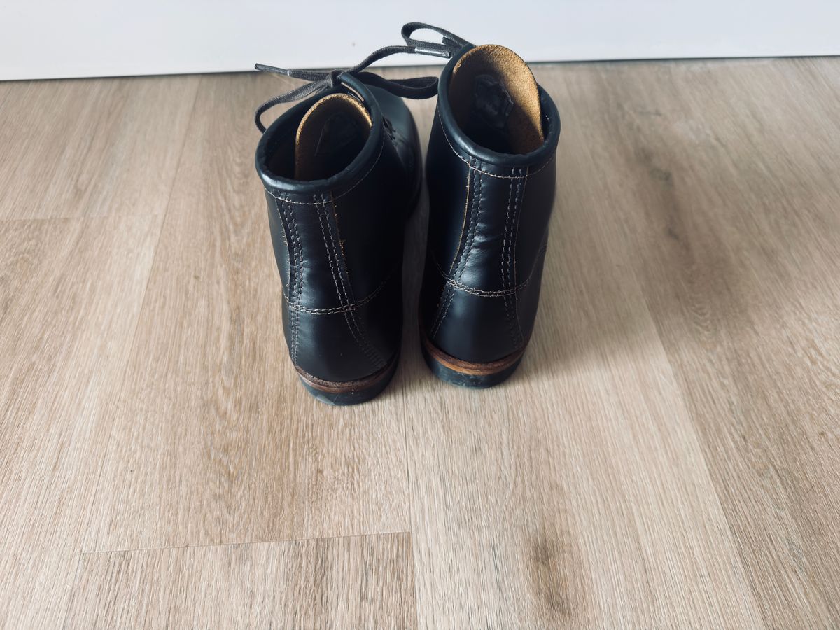 Photo by drivera16 on March 8, 2026 of the Red Wing Beckman Flatbox in S.B. Foot Black Klondike.