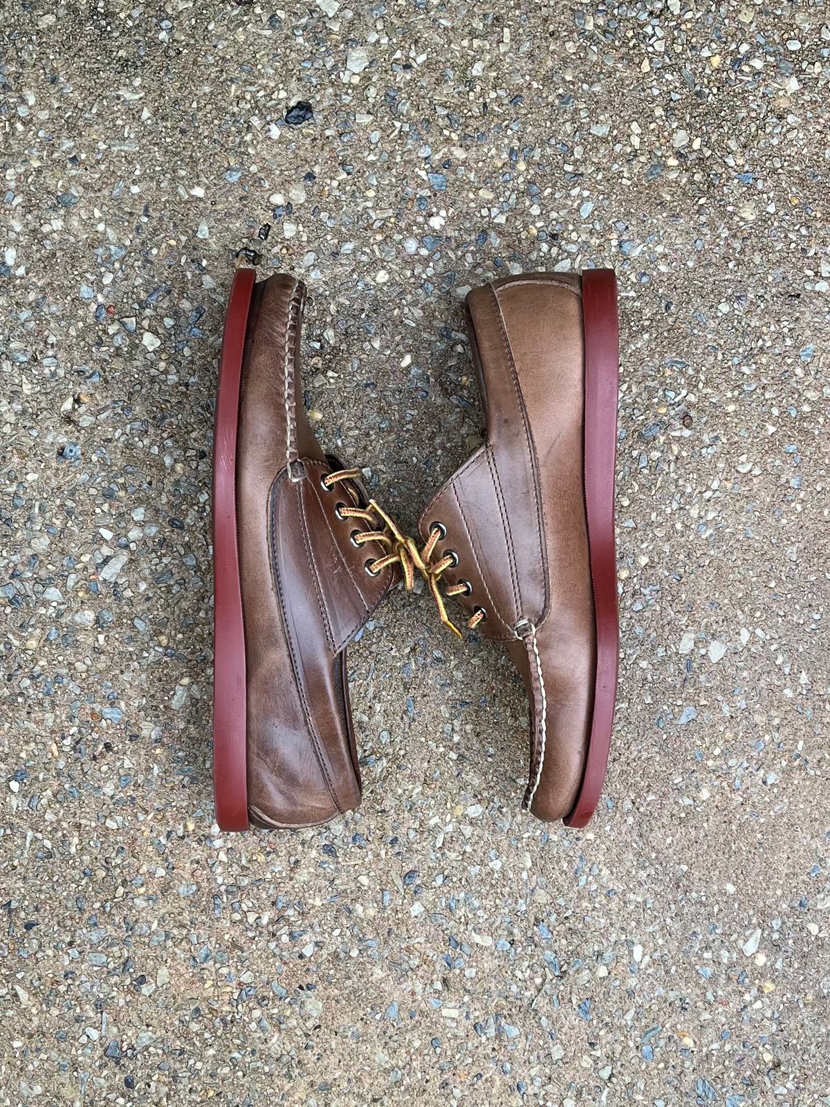 Photo by fading_to_stardust on January 1, 2023 of the Rancourt & Co. Classic Ranger-Moc in Horween Natural Chromexcel.