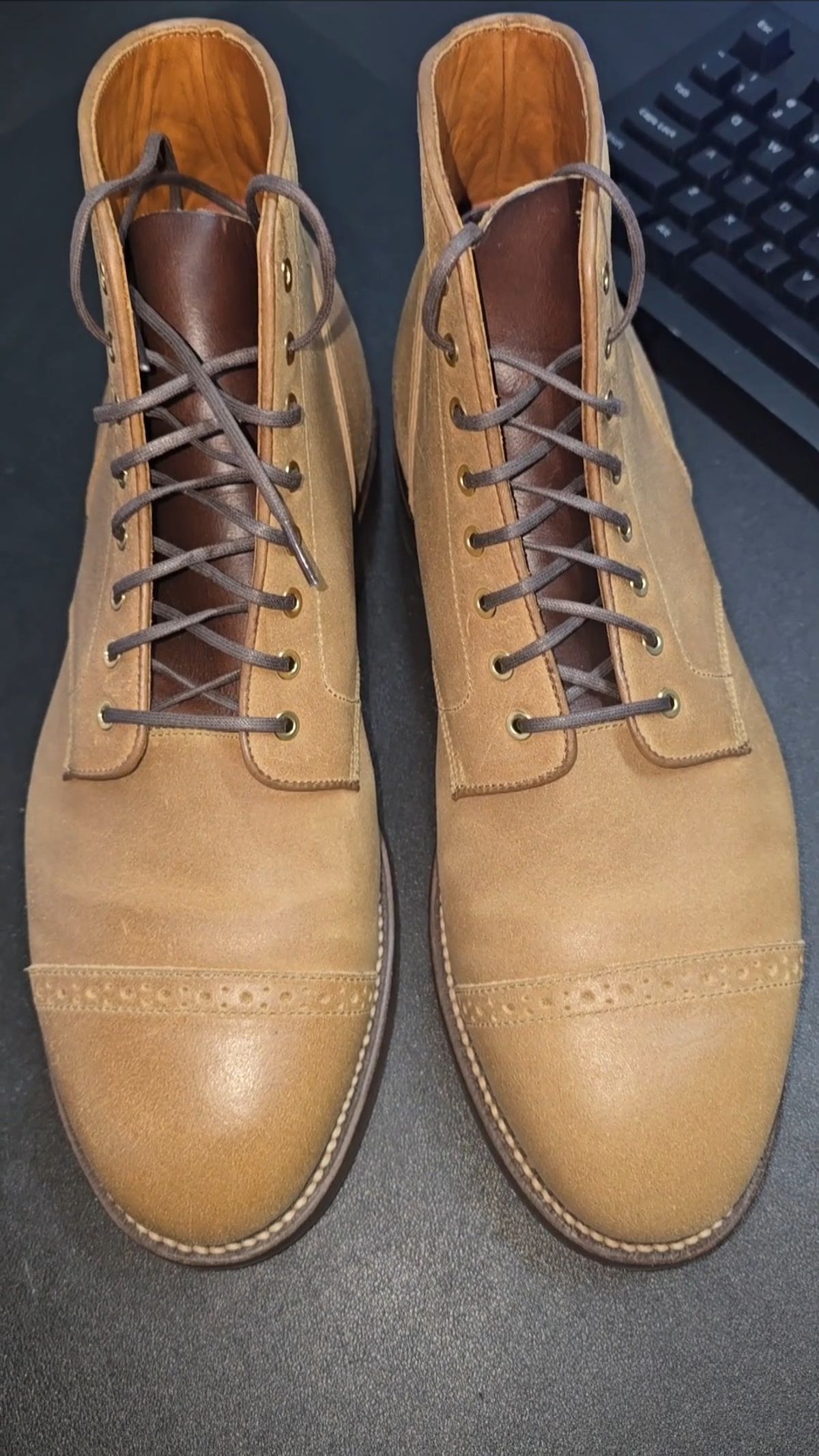 Photo by Gonzo on December 17, 2024 of the Grant Stone Garrison Boot in C.F. Stead Natural Waxy Commander Suede.