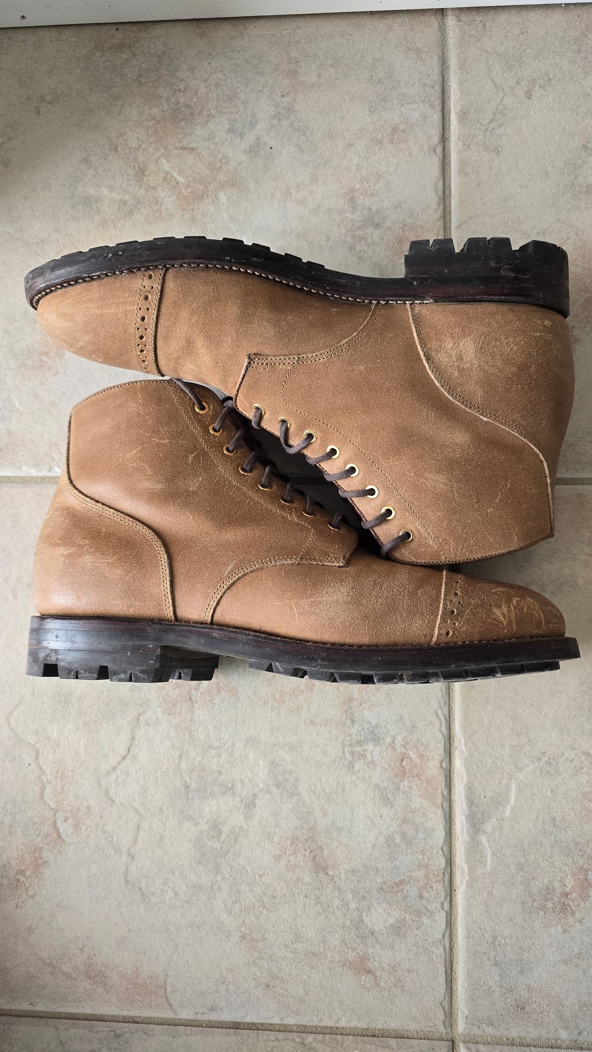 Photo by Gonzo on January 28, 2026 of the Grant Stone Garrison Boot in C.F. Stead Natural Waxy Commander Suede.