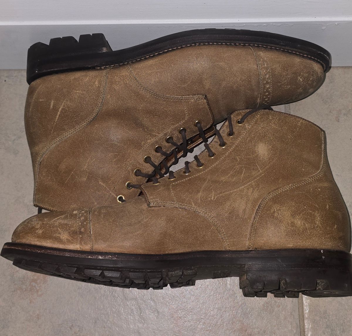 Photo by Gonzo on February 18, 2026 of the Grant Stone Garrison Boot in C.F. Stead Natural Waxy Commander Suede.