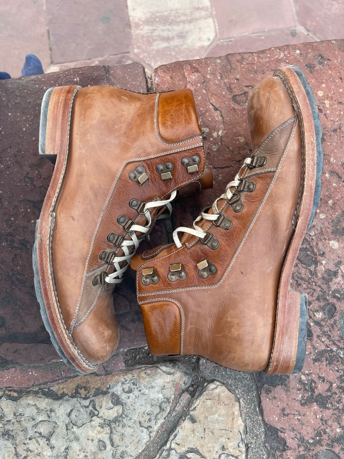 Photo by technolounge1001 on November 5, 2022 of the Blkbrd Shoemaker Unlisted Model in Unknown Leather.
