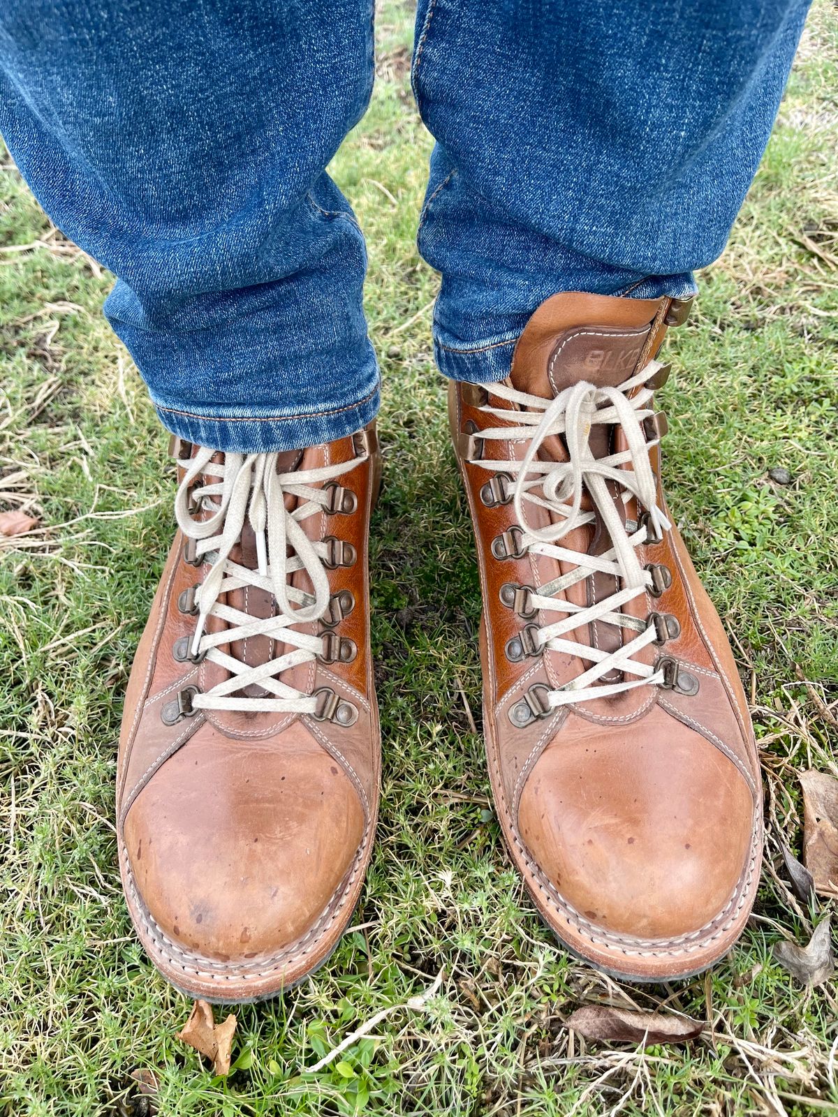 Photo by technolounge1001 on December 4, 2022 of the Blkbrd Shoemaker Unlisted Model in Unknown Leather.