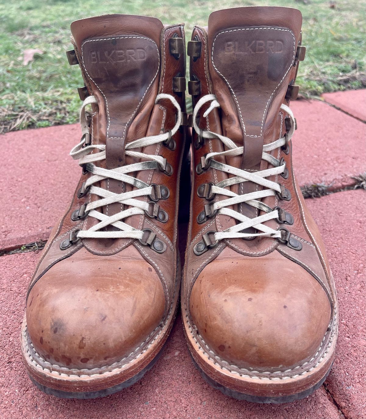 Photo by technolounge1001 on December 4, 2022 of the Blkbrd Shoemaker Unlisted Model in Unknown Leather.