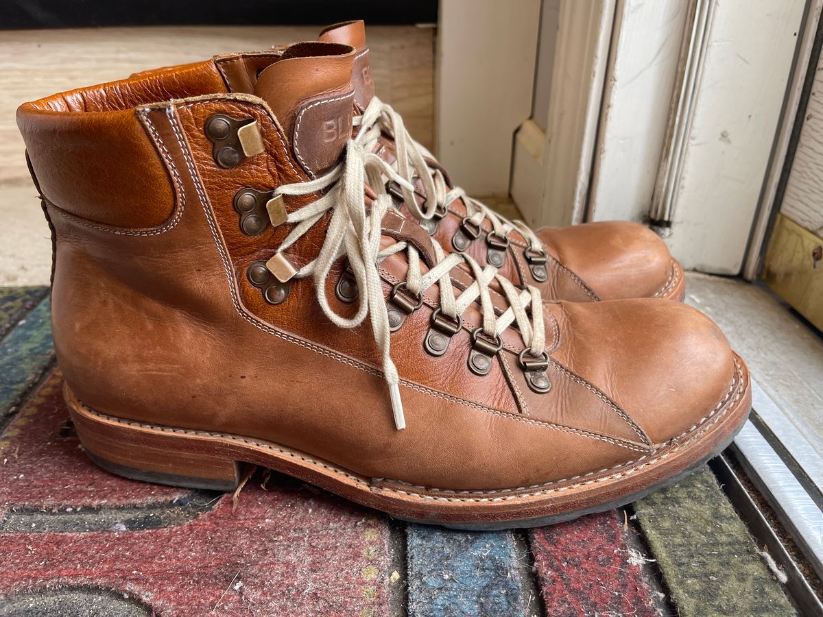 Photo by technolounge1001 on January 5, 2023 of the Blkbrd Shoemaker Unlisted Model in Unknown Leather.