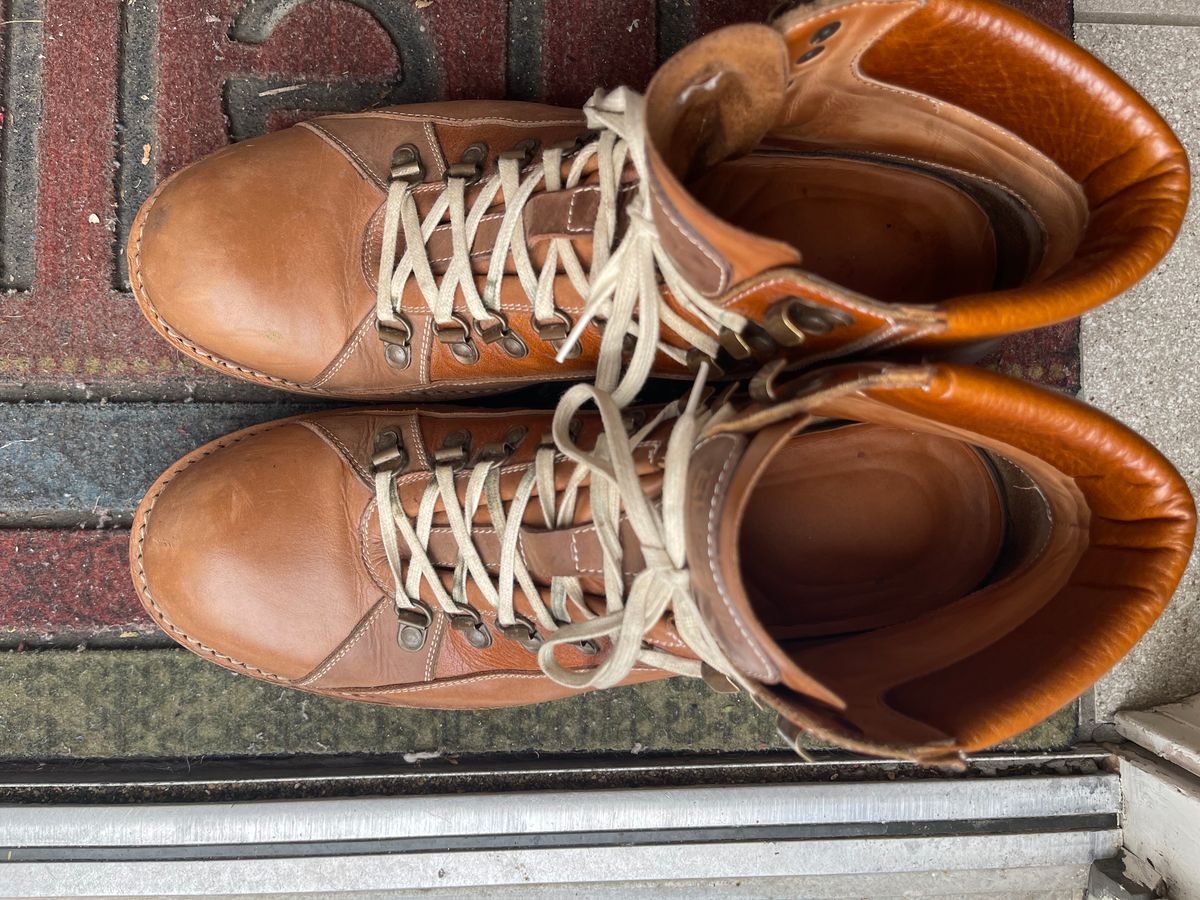 Photo by technolounge1001 on January 5, 2023 of the Blkbrd Shoemaker Unlisted Model in Unknown Leather.