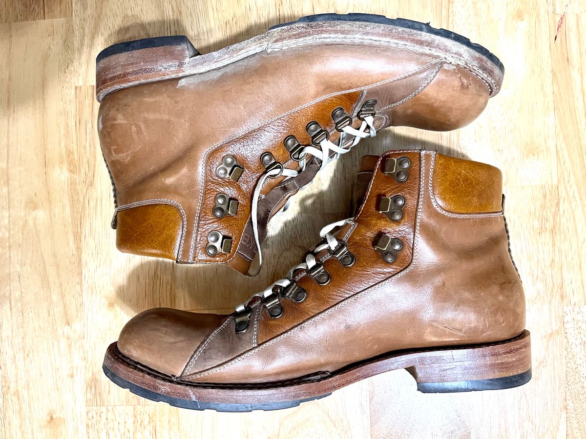 Photo by technolounge1001 on February 6, 2023 of the Blkbrd Shoemaker Unlisted Model in Unknown Leather.