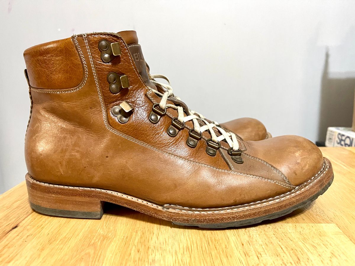 Photo by technolounge1001 on February 6, 2023 of the Blkbrd Shoemaker Unlisted Model in Unknown Leather.