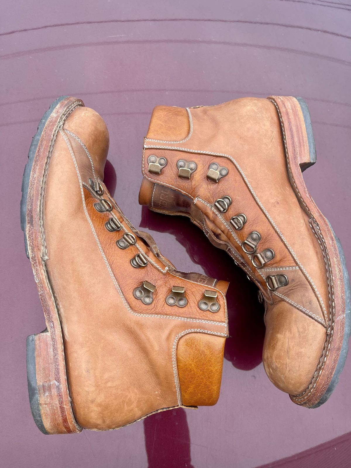 Photo by technolounge1001 on April 6, 2023 of the Blkbrd Shoemaker Unlisted Model in Unknown Leather.