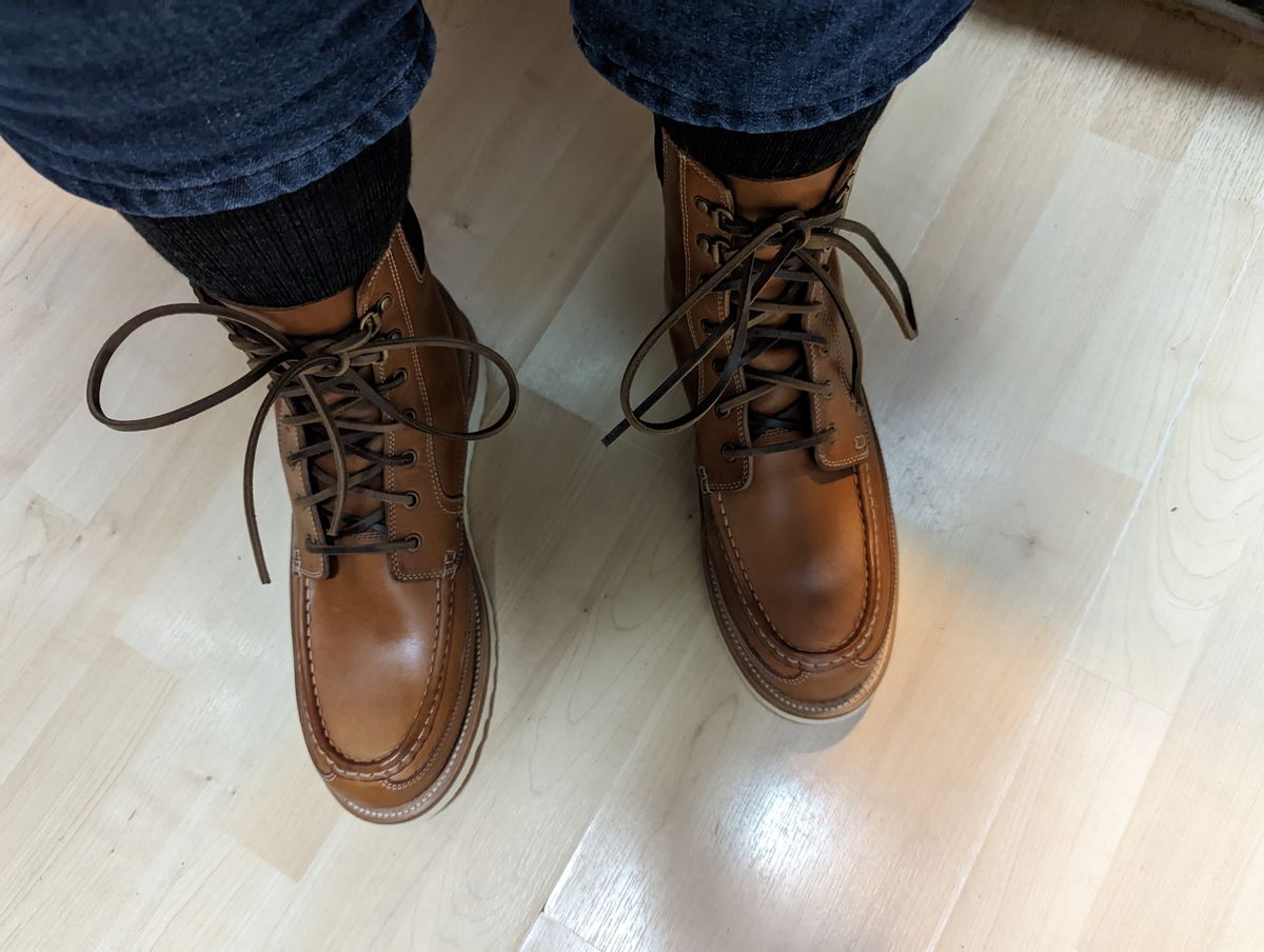 Photo by Vultain on November 11, 2022 of the Grant Stone Field Boot in Badalassi Carlo Saddle Tan Minerva.