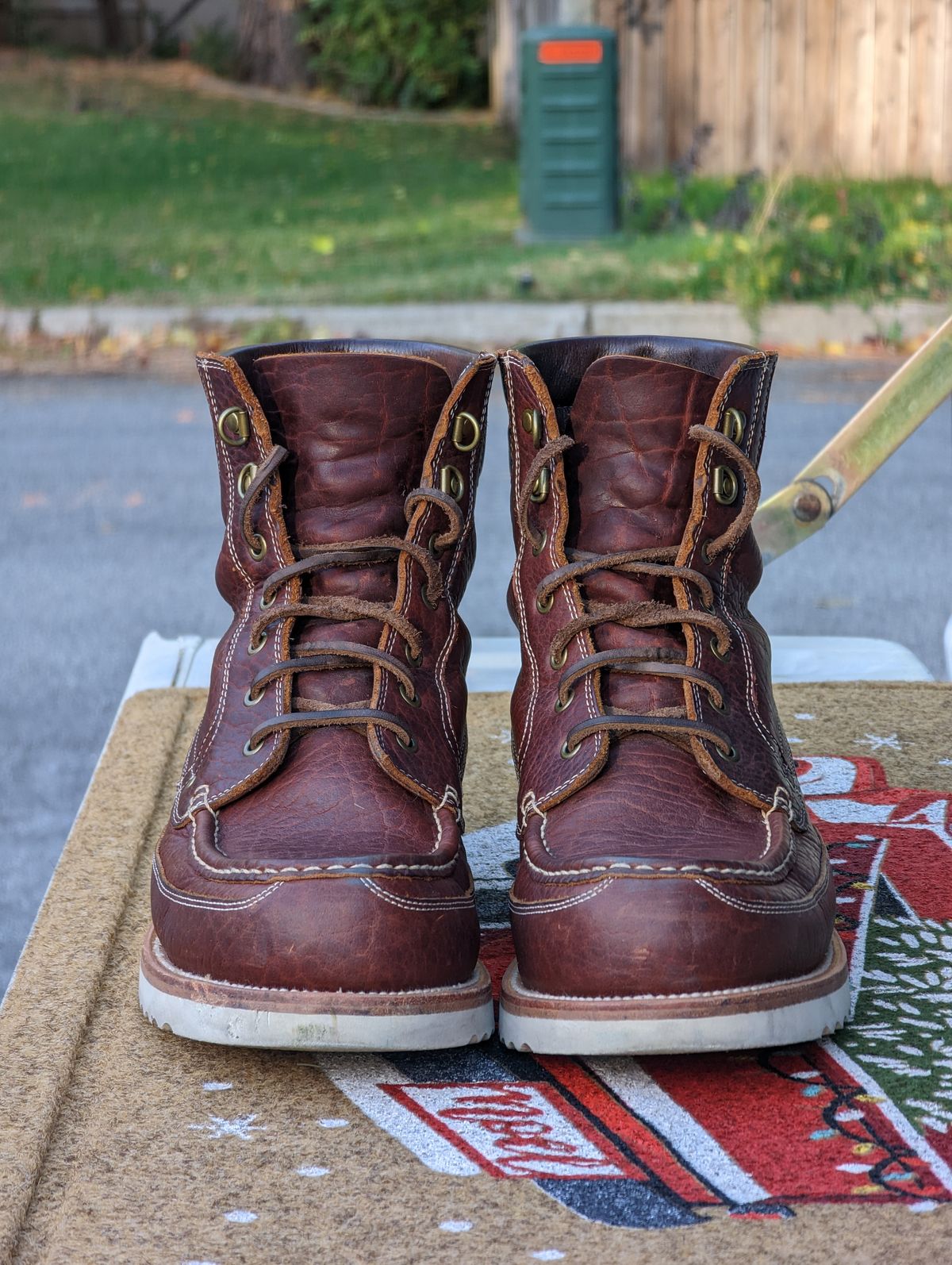Photo by Vultain on November 5, 2022 of the Grant Stone Field Boot in Seidel Walnut Bison.