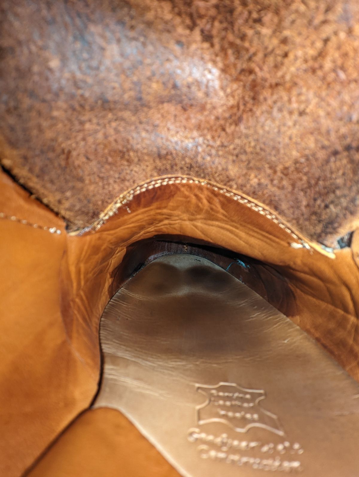 Photo by Vultain on November 5, 2022 of the Grant Stone Field Boot in Seidel Walnut Bison.