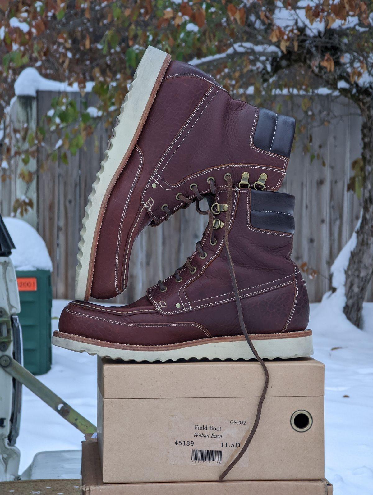 Photo by Vultain on December 5, 2022 of the Grant Stone Field Boot in Seidel Walnut Bison.