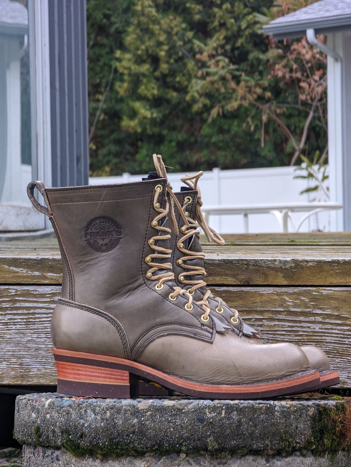 Photo by Vultain on November 6, 2023 of the Frank's Boots Unknown Model in Wickett & Craig Ash Grey Traditional Harness.