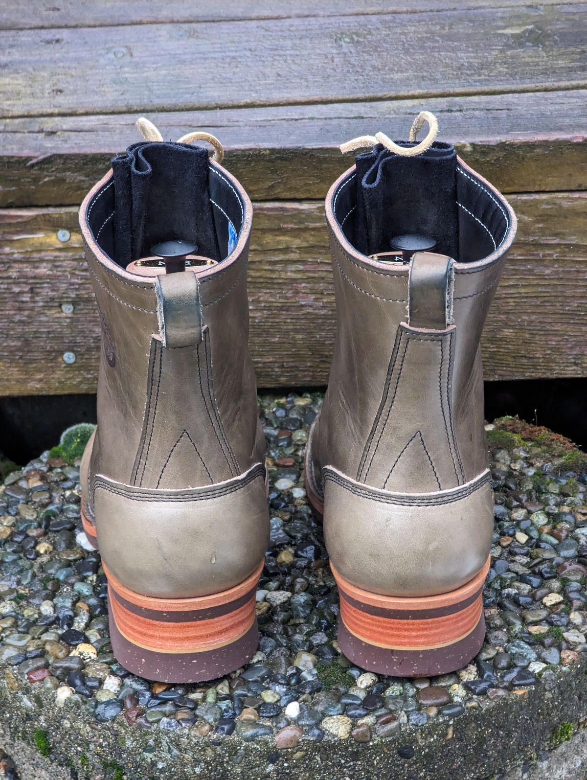 Photo by Vultain on December 5, 2023 of the Frank's Boots Unknown Model in Wickett & Craig Ash Grey Traditional Harness.