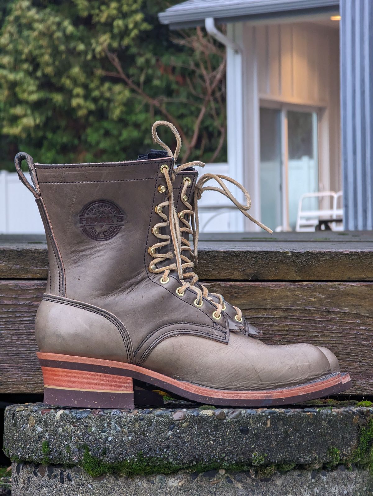 Photo by Vultain on December 5, 2023 of the Frank's Boots Unknown Model in Wickett & Craig Ash Grey Traditional Harness.