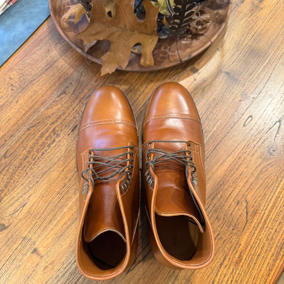 Photo by drwatcherman on October 1, 2025 of the Viberg Service Boot in Annonay Tan French Vocalou.