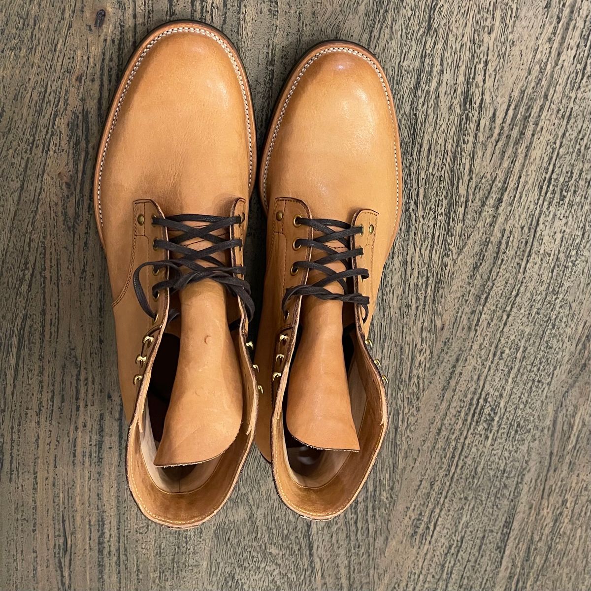 Photo by drwatcherman on October 10, 2023 of the Iron Boots x Østmo Type 1 in Maryam Light Brown Washed Horsehide.