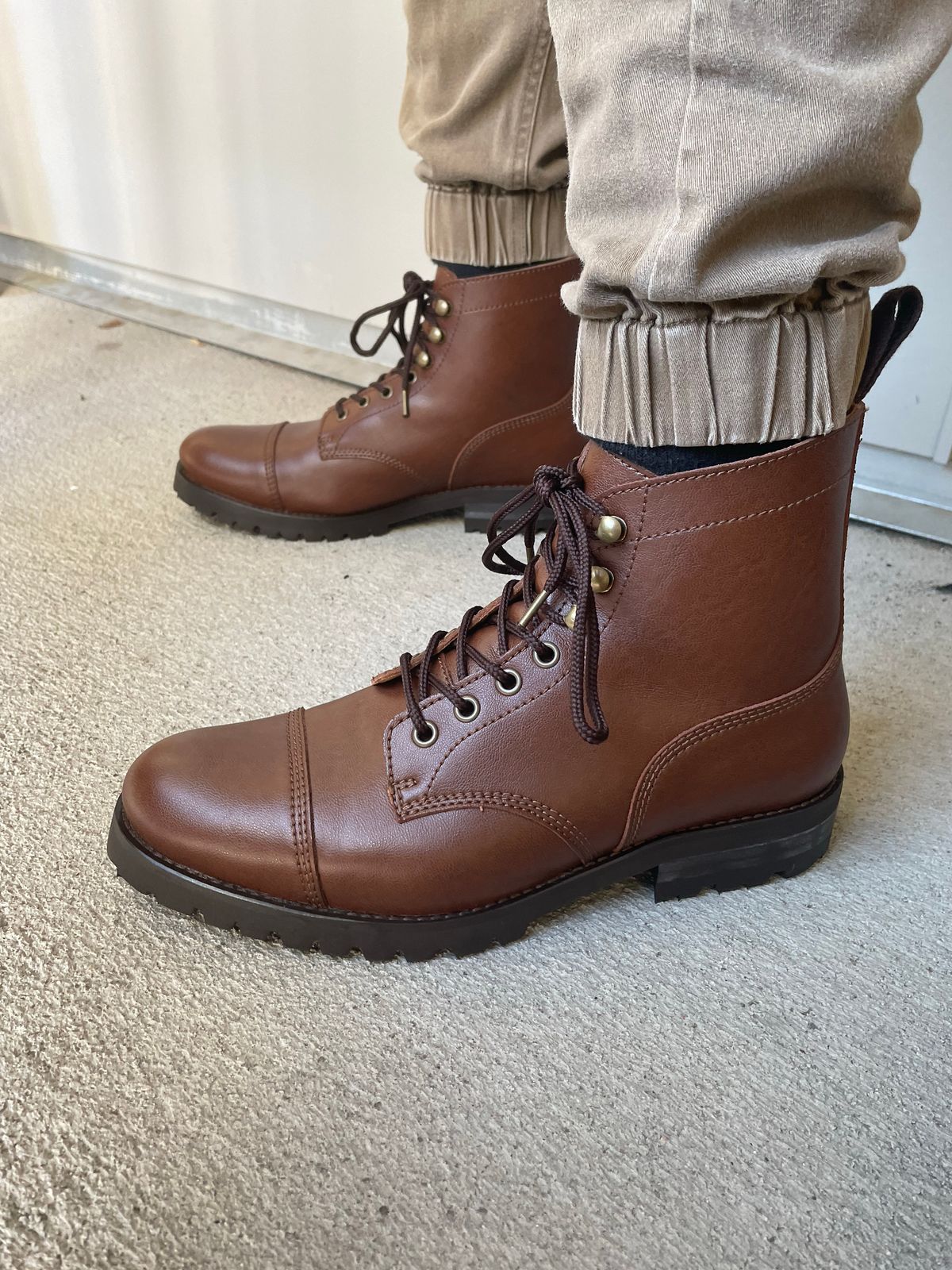 Photo by GetJaded on March 28, 2022 of the Will's Vegan Store Work Boots in Chestnut Italian Vegan Leather.