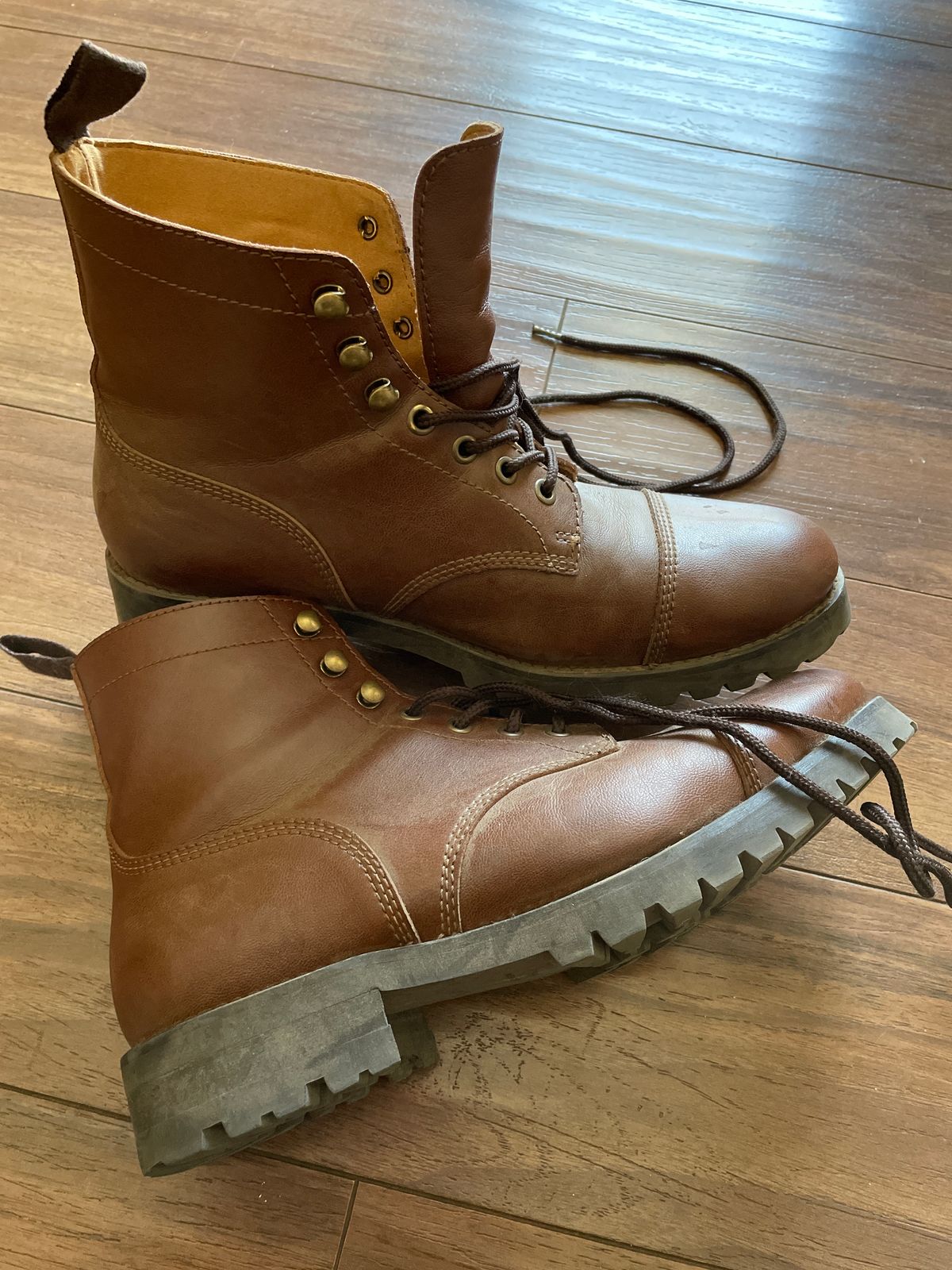 Photo by GetJaded on May 22, 2022 of the Will's Vegan Store Work Boots in Chestnut Italian Vegan Leather.