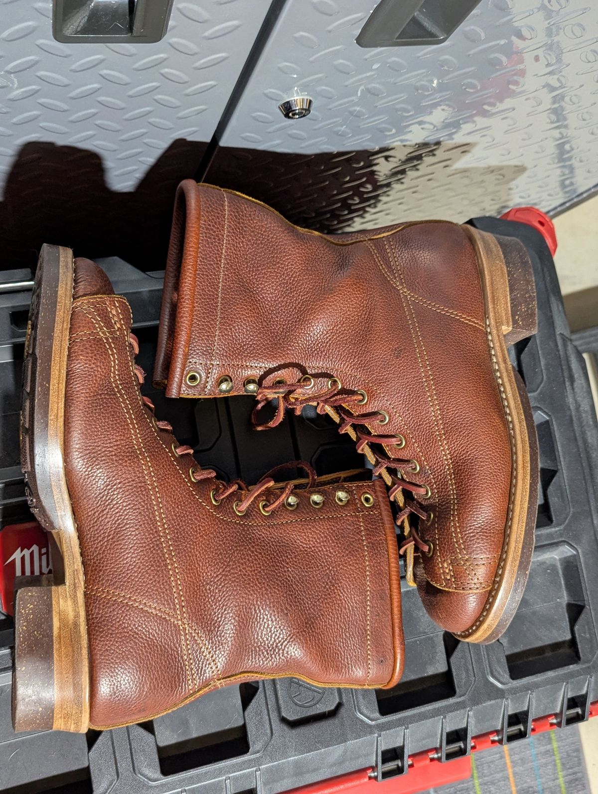 Photo by msmith1389 on December 1, 2025 of the Kustom Kraft Custom Model in Kobel Russet Harness.