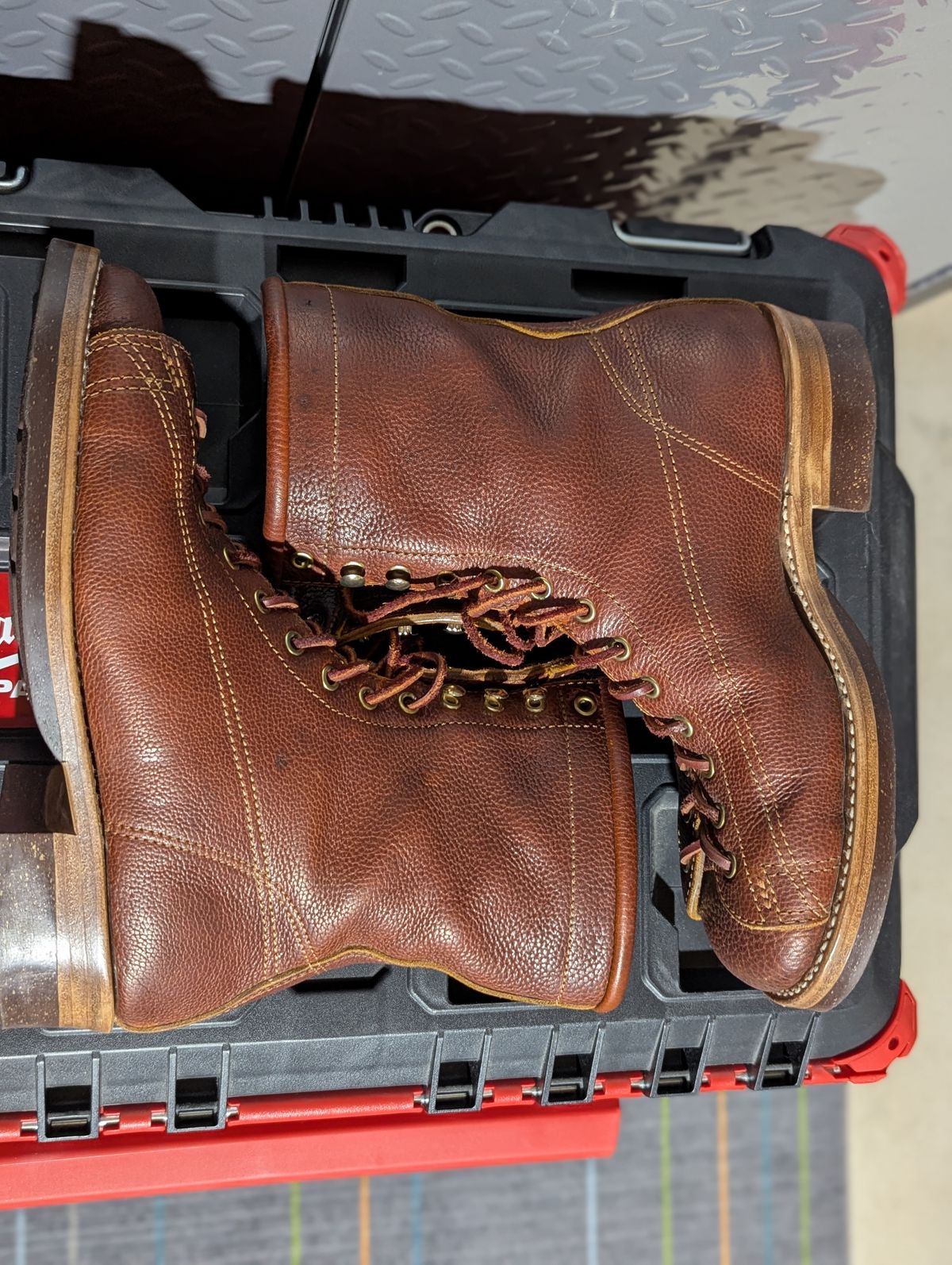 Photo by msmith1389 on February 1, 2026 of the Kustom Kraft Custom Model in Kobel Russet Harness.