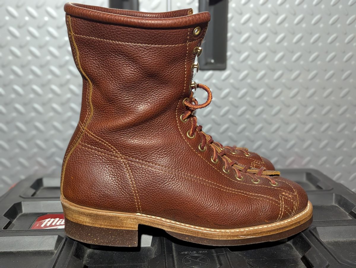 Photo by msmith1389 on February 1, 2026 of the Kustom Kraft Custom Model in Kobel Russet Harness.