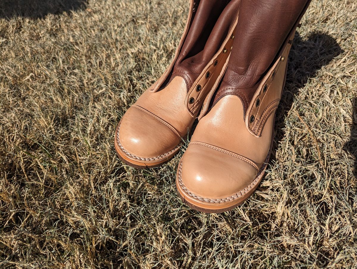 Photo by msmith1389 on November 3, 2023 of the Frank's Boots Wilshire in Shinki Natural Oiled Horsebutt.
