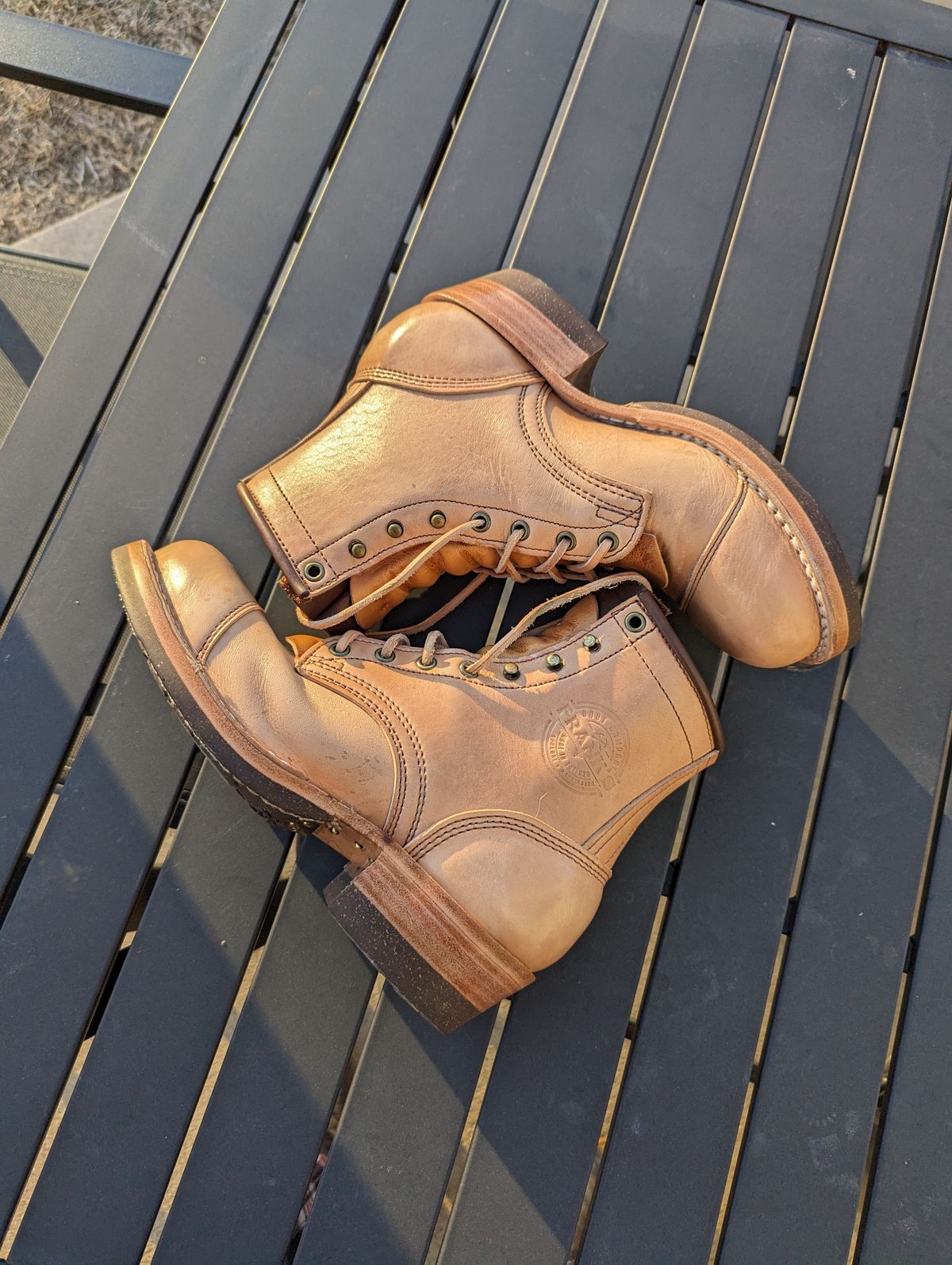 Photo by msmith1389 on February 1, 2024 of the Frank's Boots Wilshire in Shinki Natural Oiled Horsebutt.