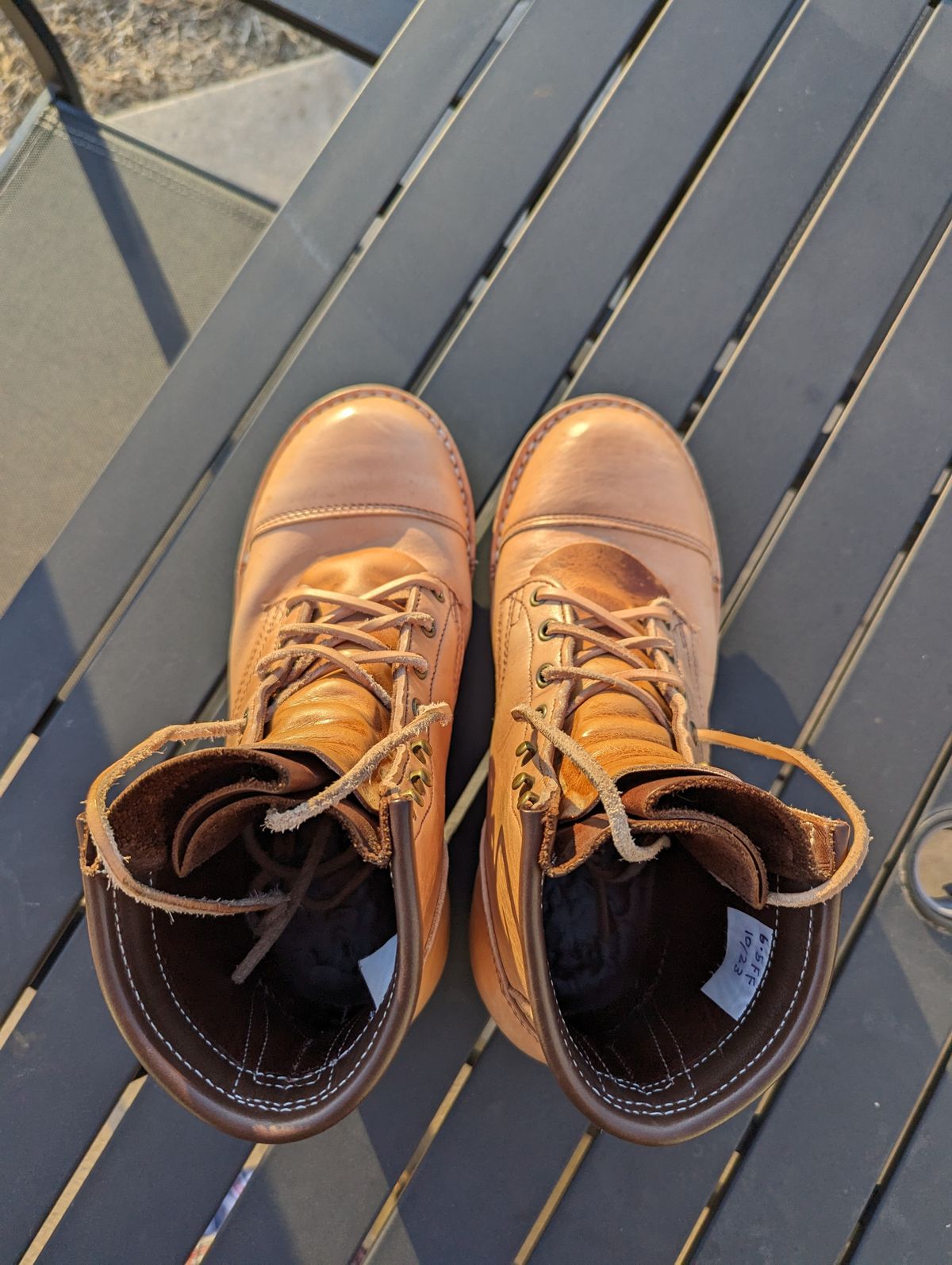 Photo by msmith1389 on February 1, 2024 of the Frank's Boots Wilshire in Shinki Natural Oiled Horsebutt.