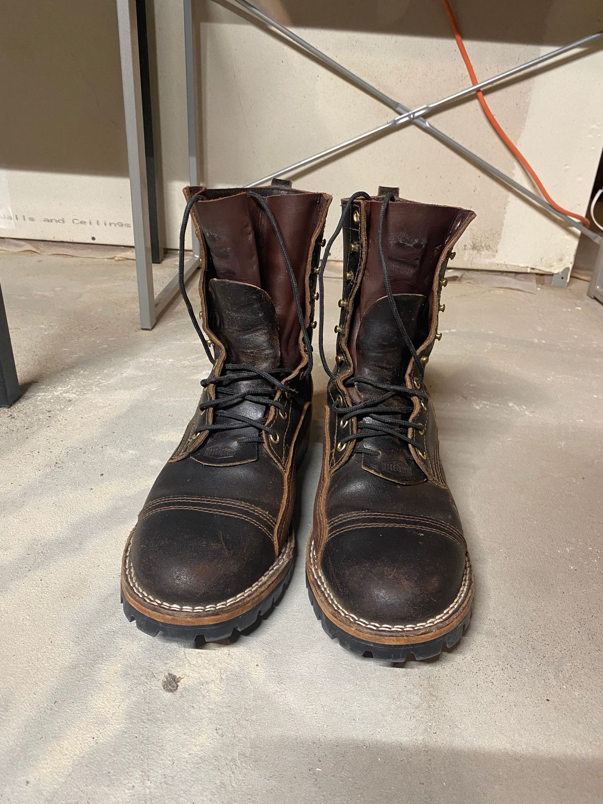 Photo by RoseAnvil_Taylor on February 6, 2023 of the Nicks Unknown Model in Horween Dark Brown Waxed Flesh.