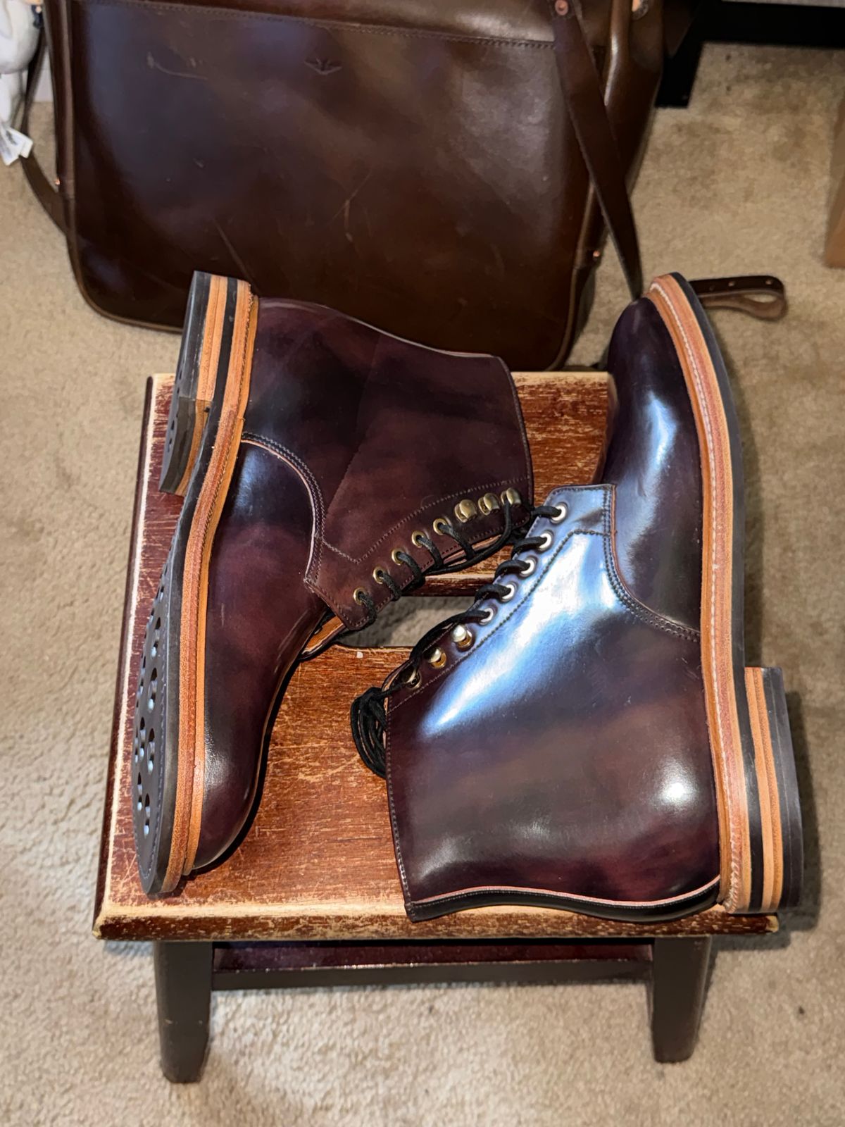 Photo by HeritageWearingPatriot on July 3, 2026 of the Grant Stone Edward Boot in Horween Marbled Color 8 Shell Cordovan.