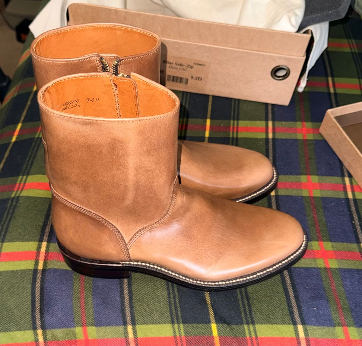 Photo by HeritageWearingPatriot on February 26, 2026 of the Grant Stone Elias in Horween Dune Chromexcel.