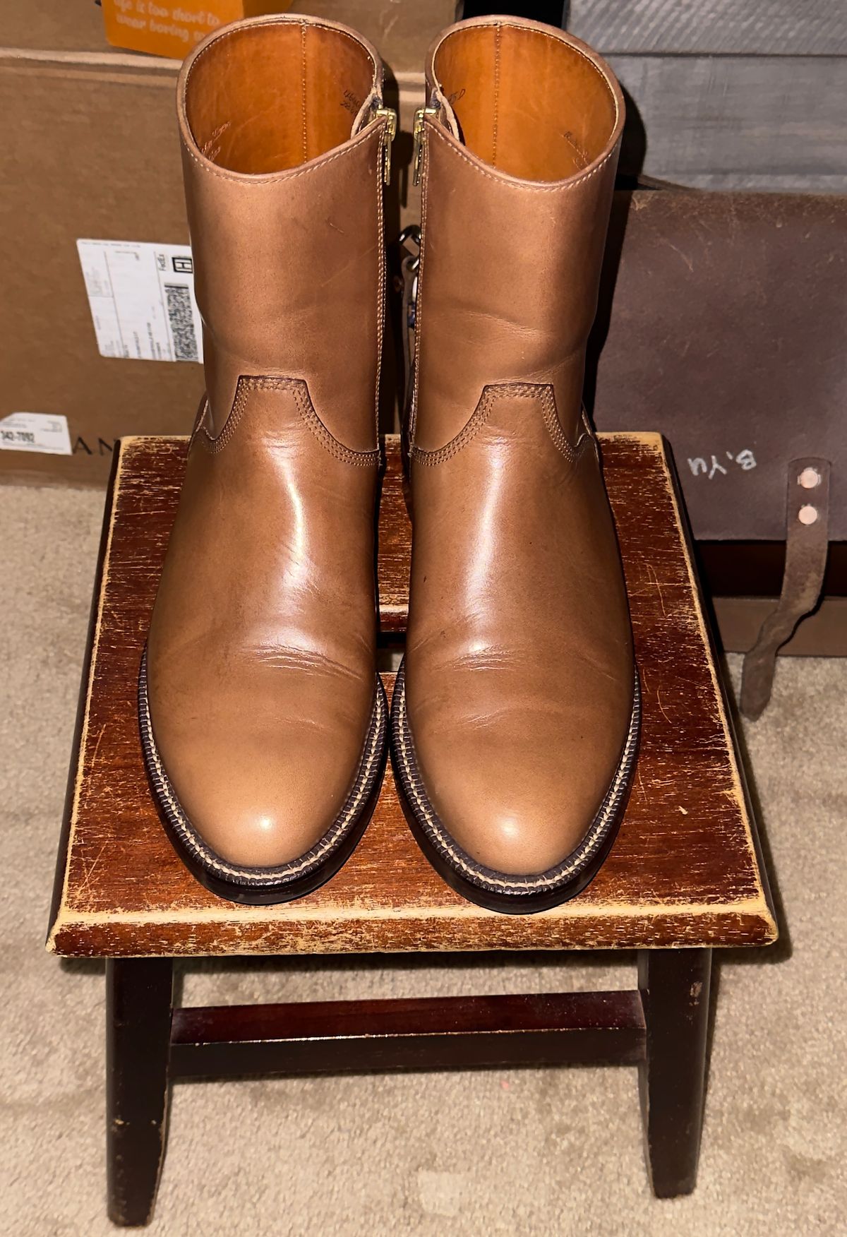 Photo by HeritageWearingPatriot on March 12, 2026 of the Grant Stone Elias in Horween Dune Chromexcel.