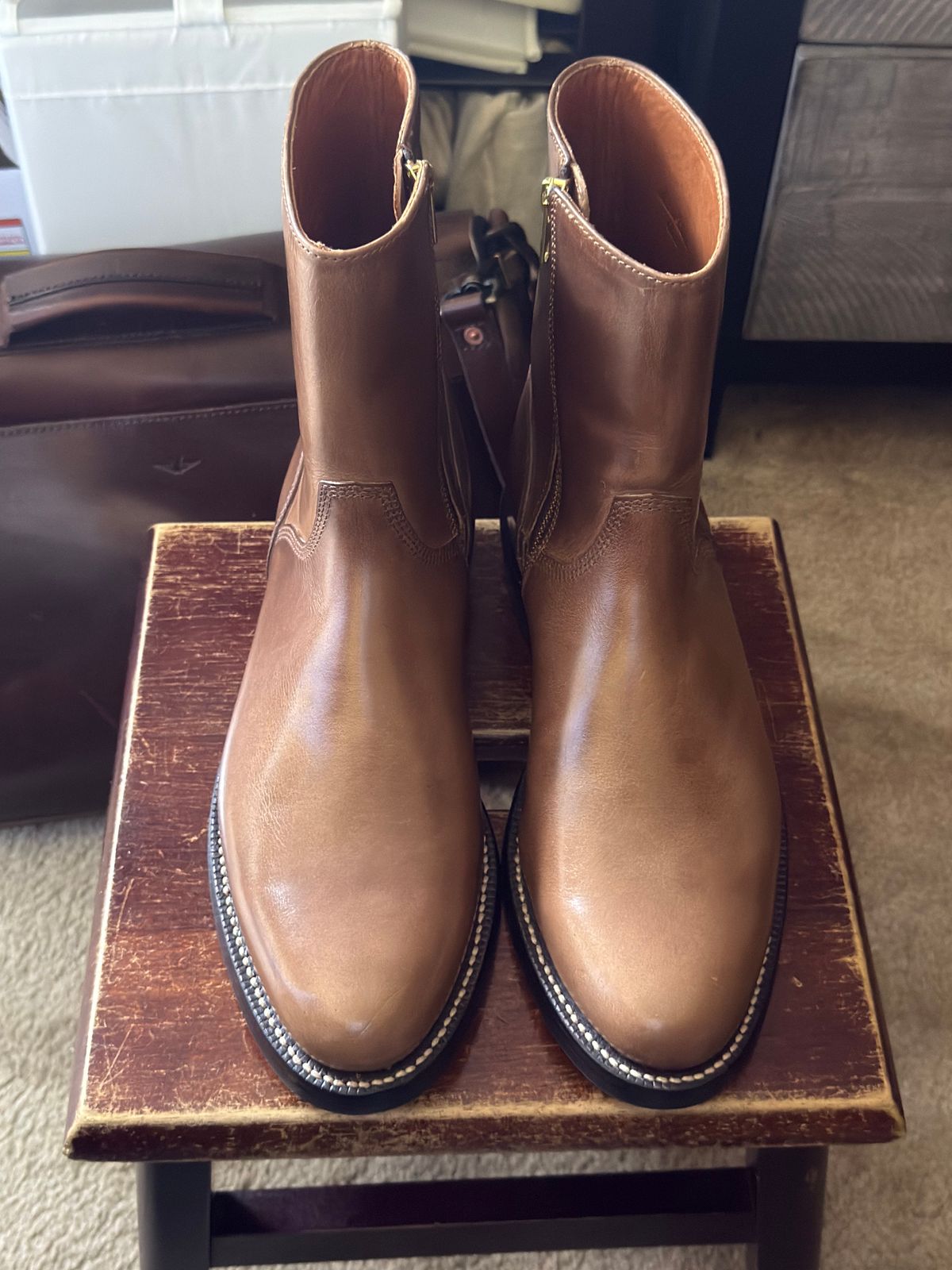 Photo by HeritageWearingPatriot on June 29, 2026 of the Grant Stone Elias in Horween Dune Chromexcel.