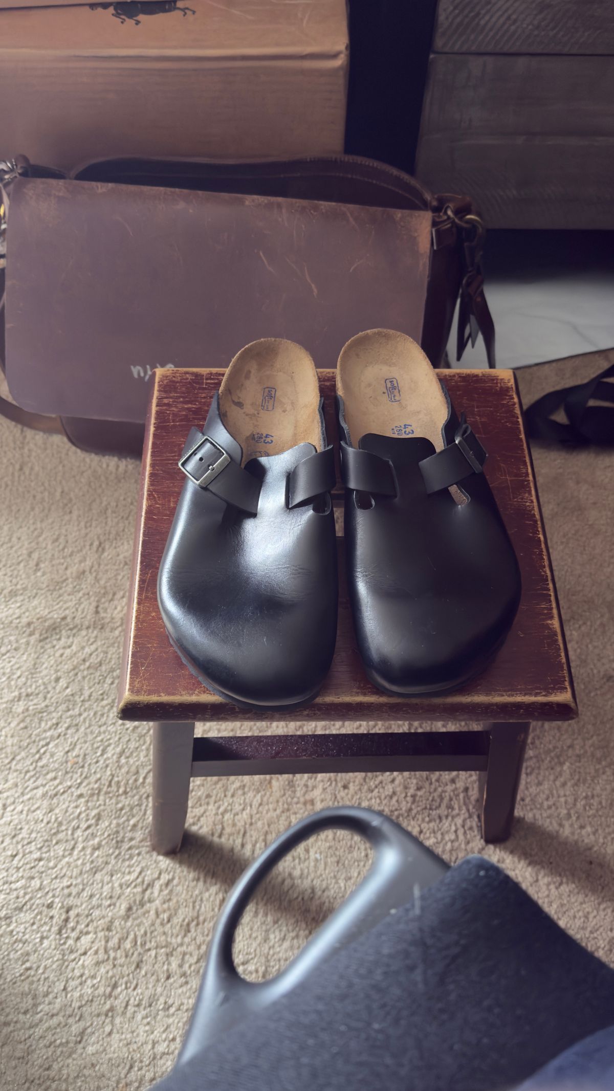 Photo by HeritageWearingPatriot on April 22, 2026 of the Birkenstock Boston in Black Veg Tan.