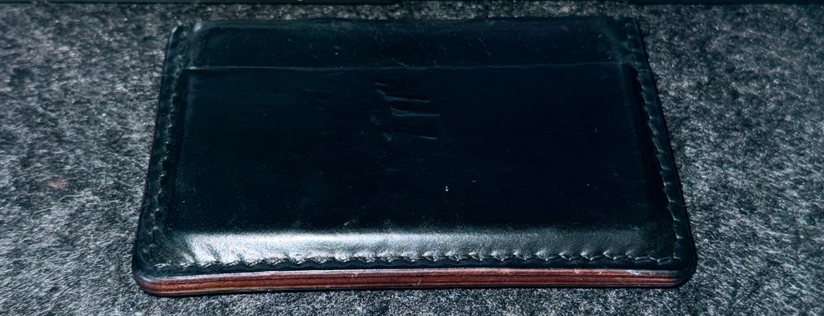 Photo by boots_4_me on September 23, 2025 of the Unknown Maker Card Wallet in Horween Marbled Green Shell Cordovan.