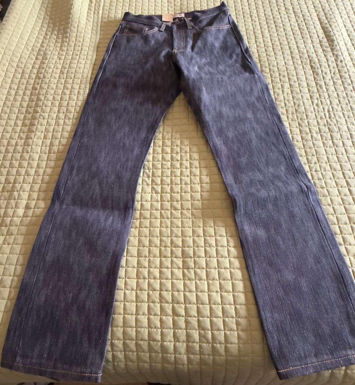 Photo by HeritageWearingPatriot on February 19, 2025 of the Naked & Famous Sakura True Guy Fit in 16oz Selvedge Denim Slubby.