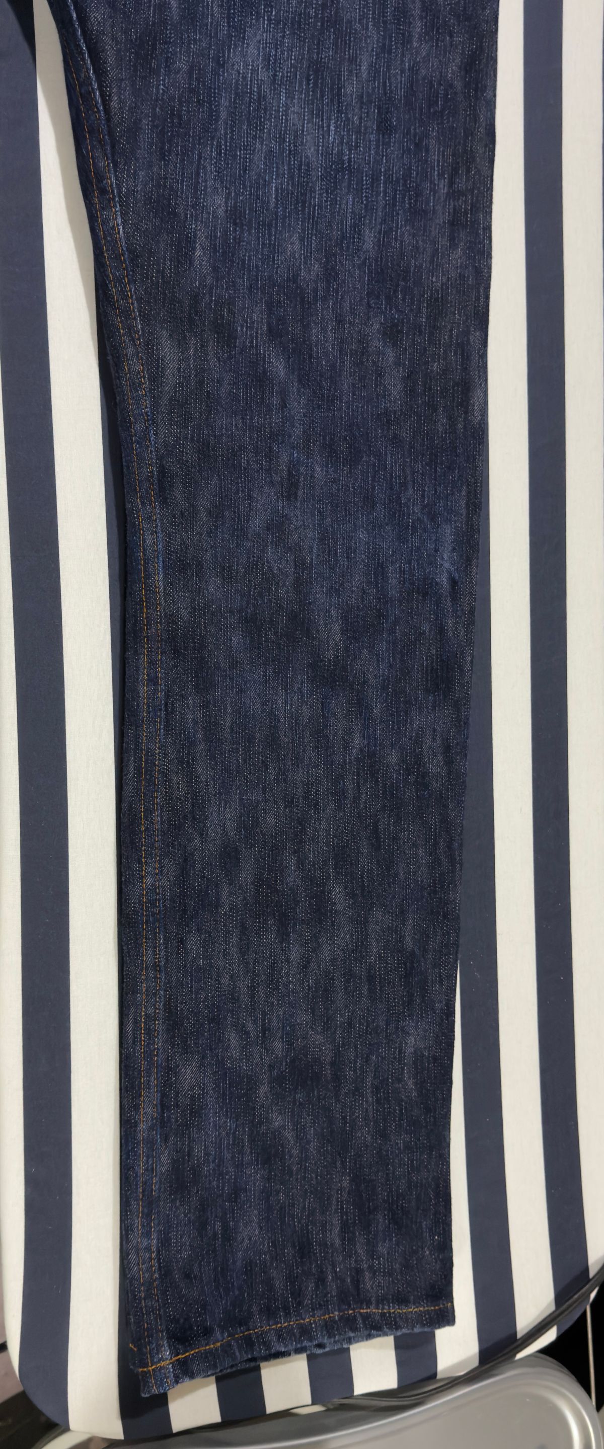 Photo by HeritageWearingPatriot on November 17, 2025 of the Naked & Famous Sakura True Guy Fit in 16oz Selvedge Denim Slubby.