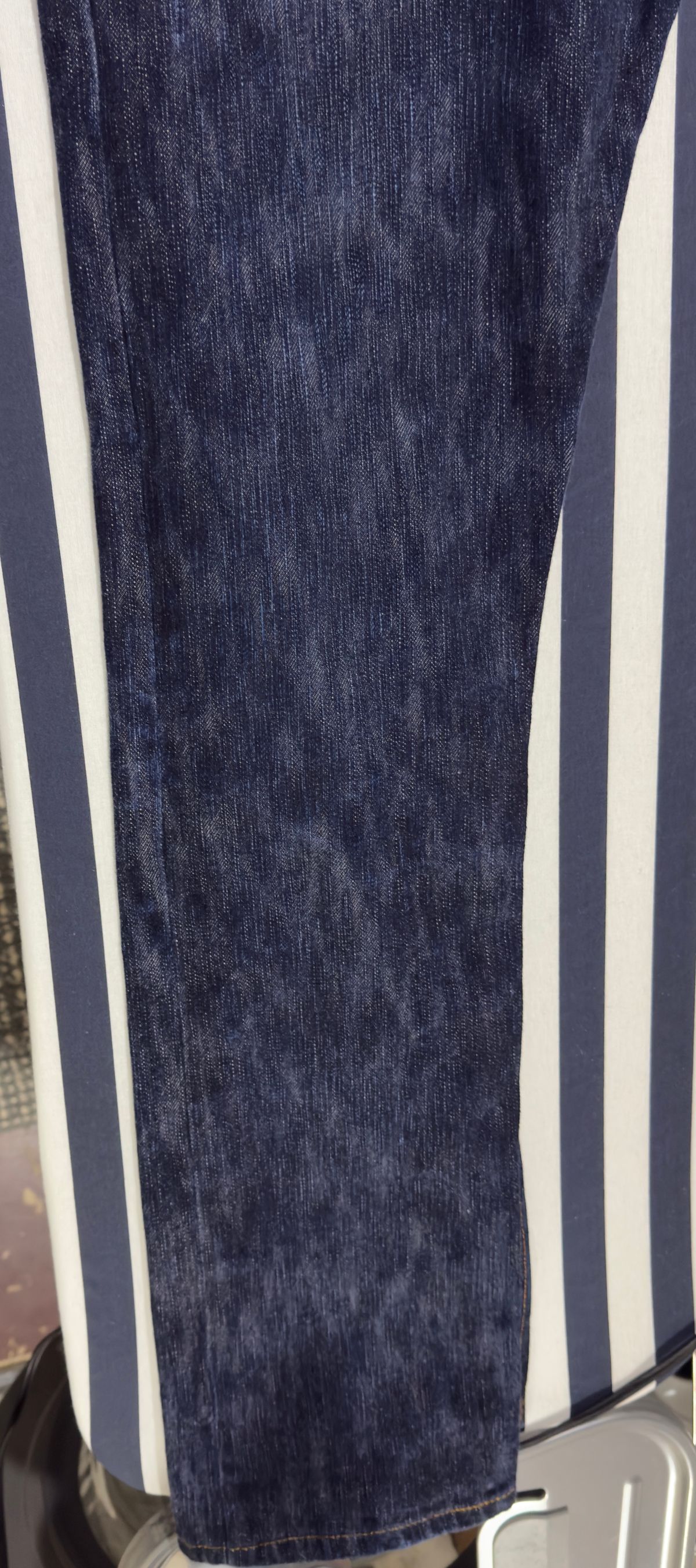 Photo by HeritageWearingPatriot on November 17, 2025 of the Naked & Famous Sakura True Guy Fit in 16oz Selvedge Denim Slubby.