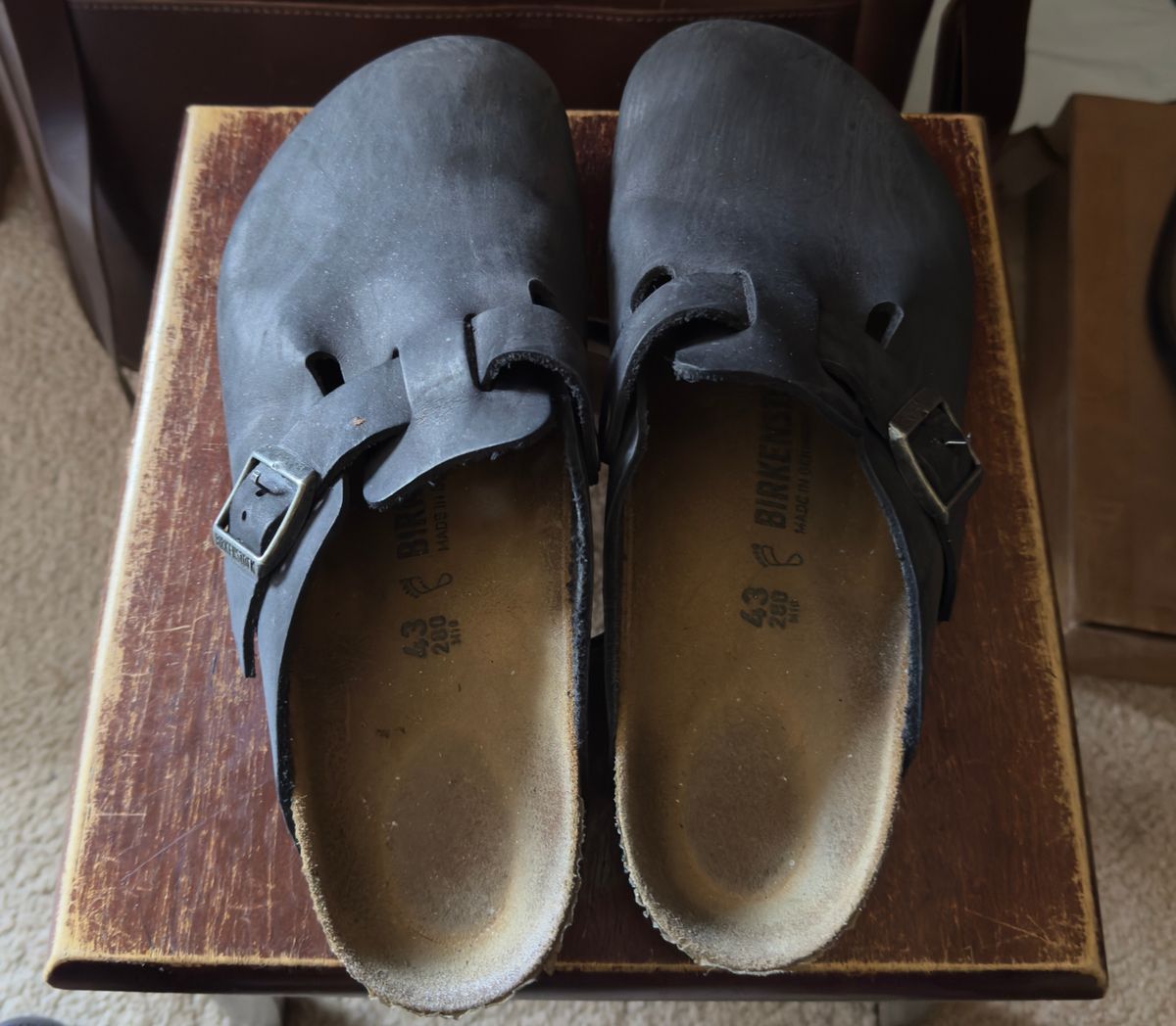 Photo by HeritageWearingPatriot on March 28, 2026 of the Birkenstock Boston in Nubuck Black.
