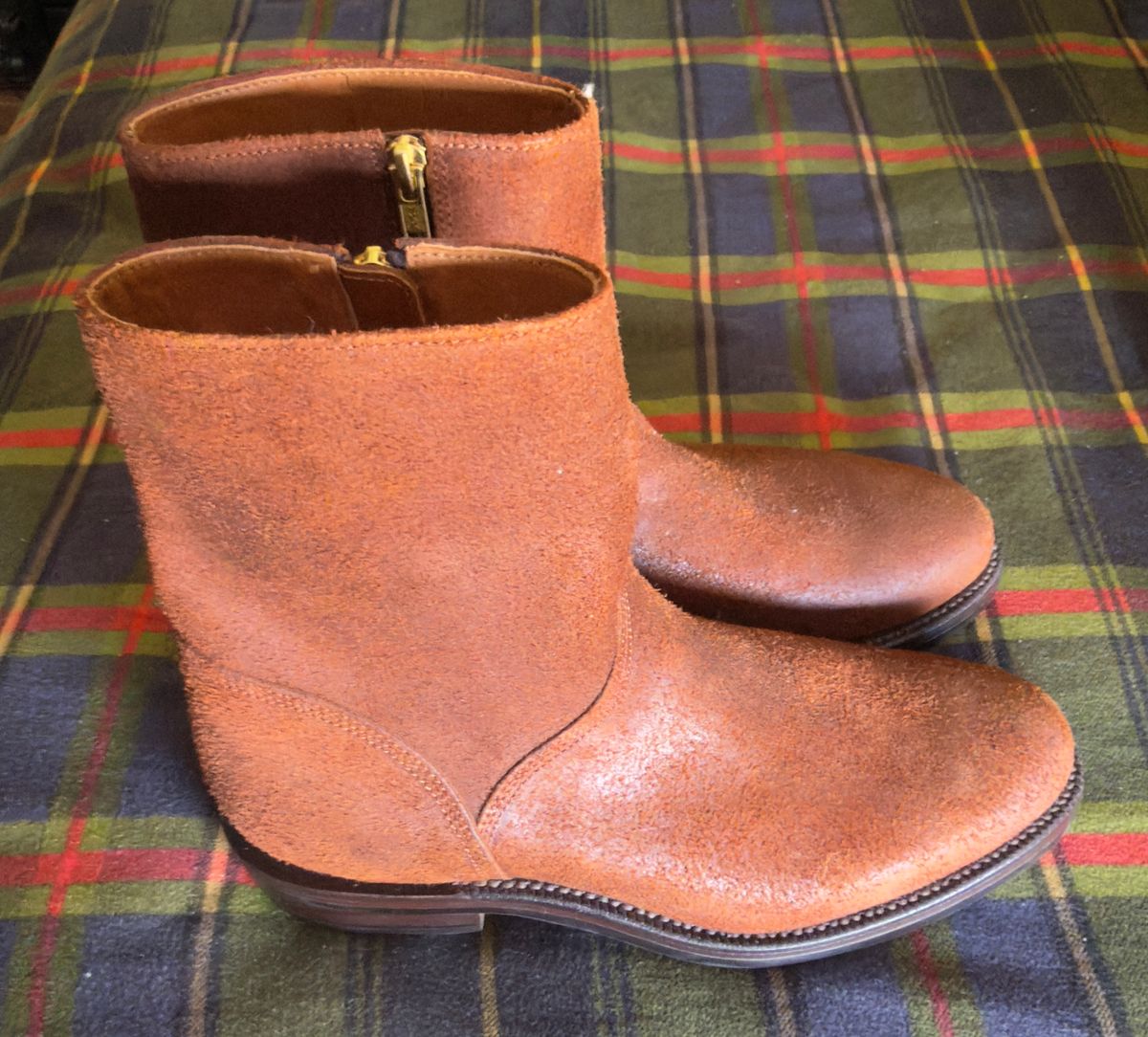 Photo by HeritageWearingPatriot on March 28, 2026 of the Grant Stone Elias in C.F. Stead Dark Oak Roughout.