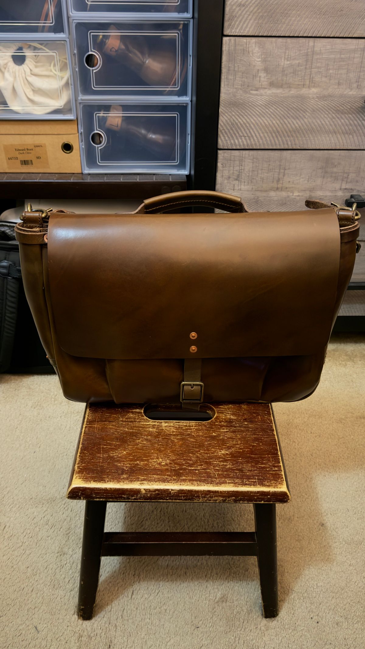 Photo by boots_4_me on November 18, 2025 of the Satchel & Page Mailbag in French Cowhide Shoulder.