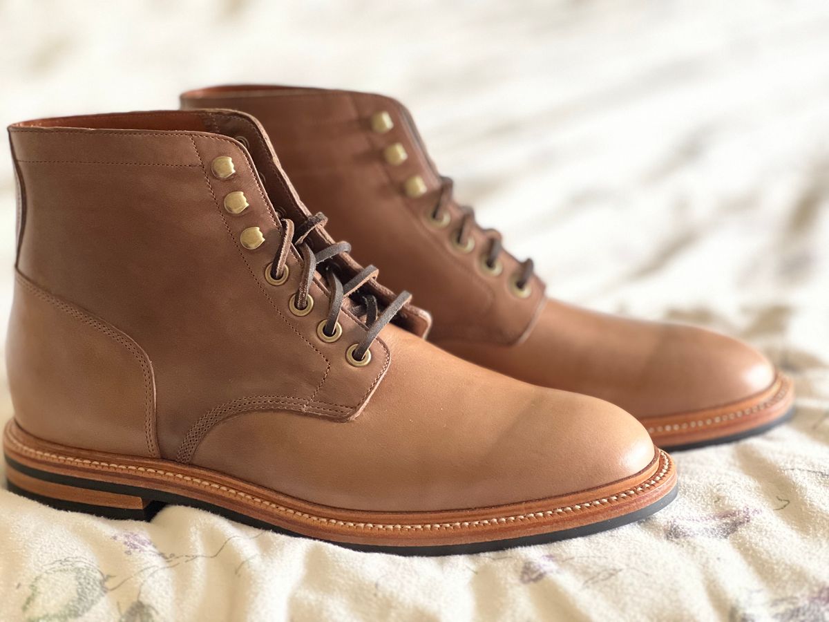 Photo by boots_4_me on April 28, 2023 of the Grant Stone Diesel Boot in Horween Dune Chromexcel.