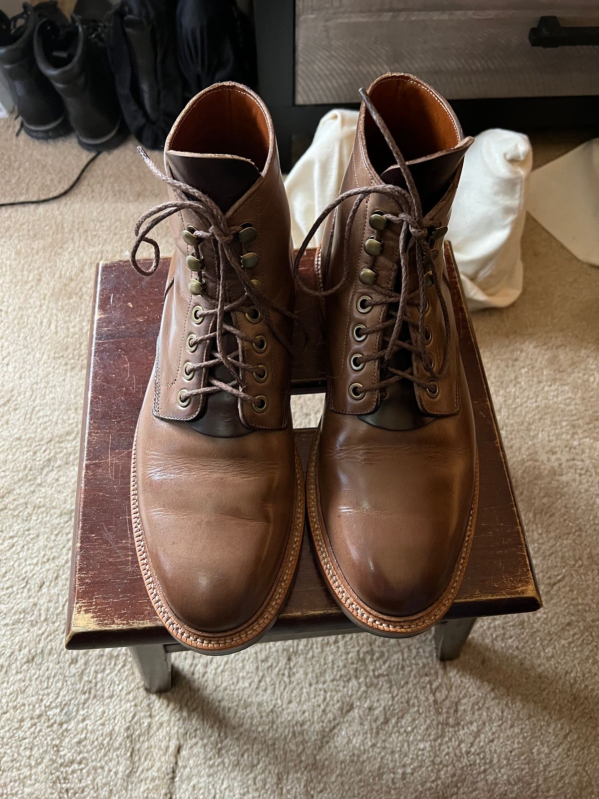 Photo by boots_4_me on May 15, 2023 of the Grant Stone Diesel Boot in Horween Dune Chromexcel.